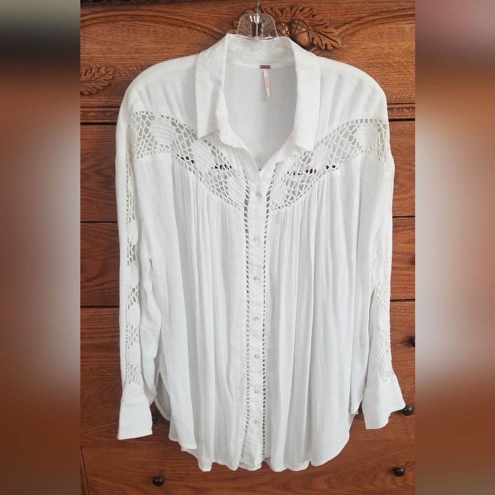 Free People L women's button down shirt/blouse